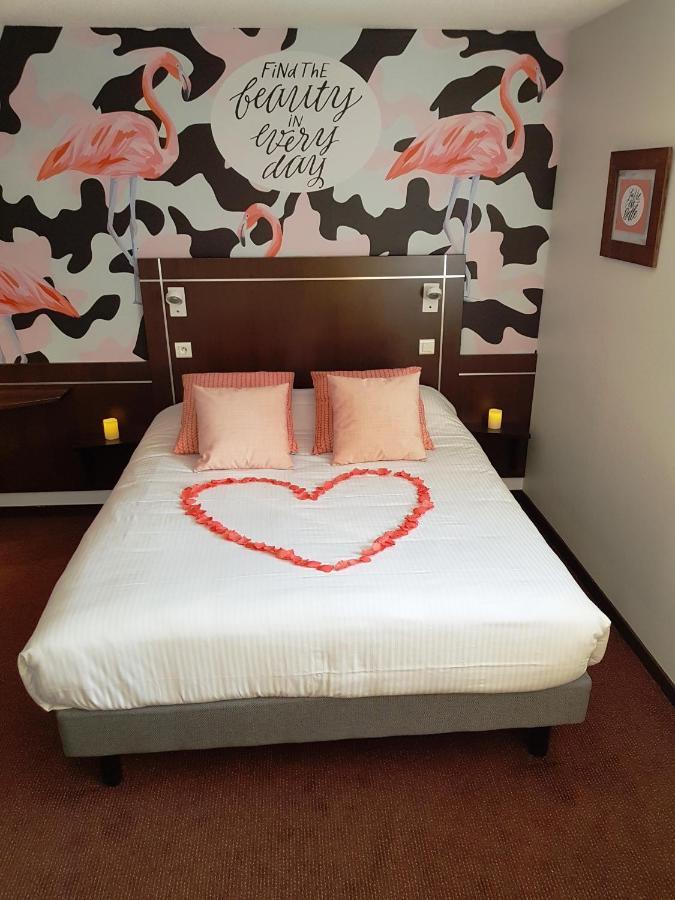 Logis Boutique Hotel Novalis กราดิกนัน ภายนอก รูปภาพ