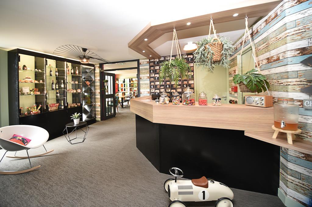 Logis Boutique Hotel Novalis กราดิกนัน ภายนอก รูปภาพ